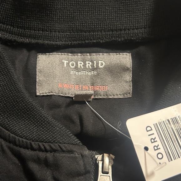 Torrid Stretch Twill Bomber Jacket NWT 2X - Picture 6 of 7